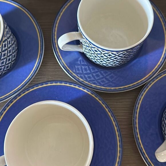 Casual Victoria Beale Williamsburg Set of 4 teacup and saucer Blue fine porcelai - Picture 5 of 5